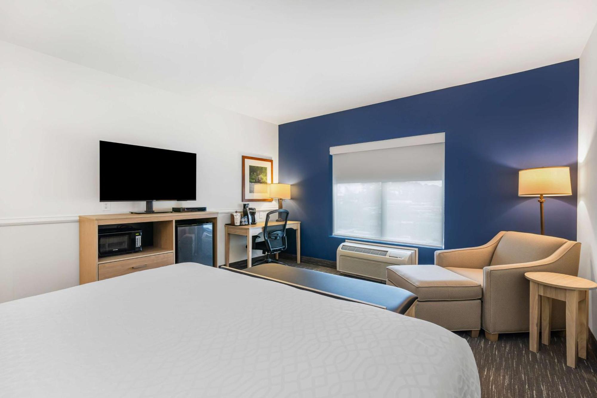 Best Western Plus Westgate Inn And Suites Leland Luaran gambar